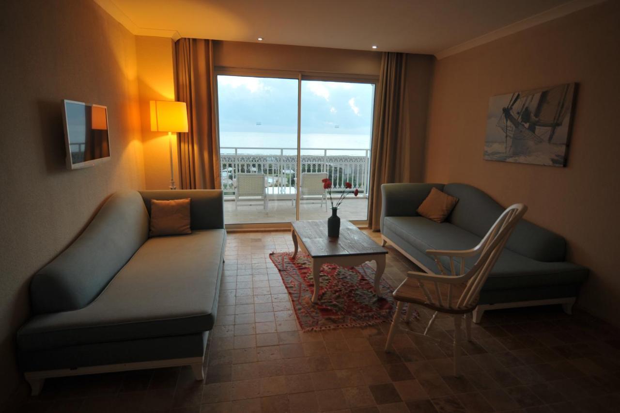 Andriake Beach Club Hotel 뎀레 외부 사진
