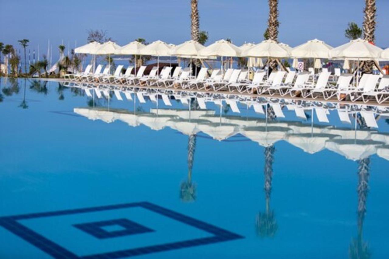 Andriake Beach Club Hotel 뎀레 외부 사진