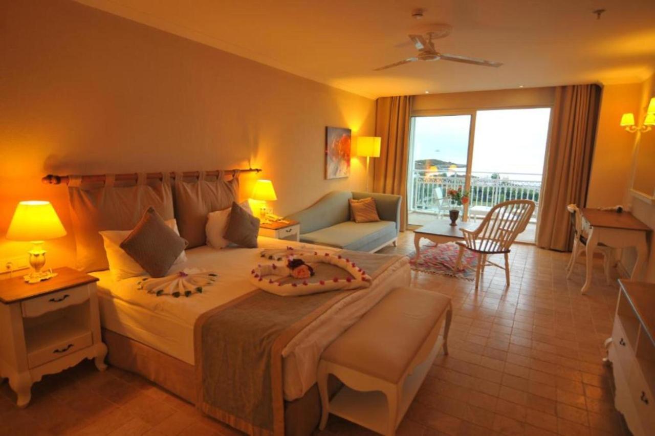 Andriake Beach Club Hotel 뎀레 외부 사진