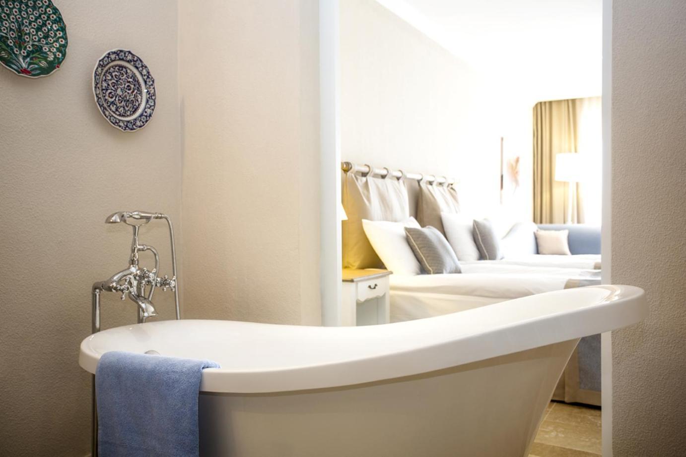 Andriake Beach Club Hotel 뎀레 외부 사진