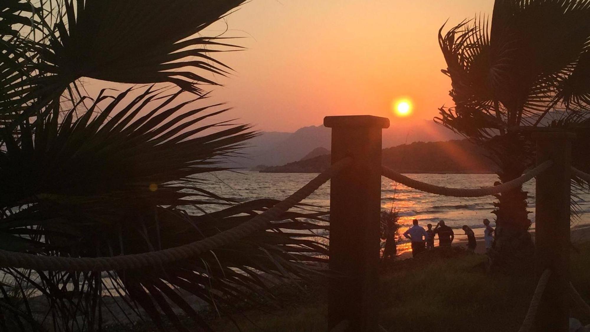 Andriake Beach Club Hotel 뎀레 외부 사진